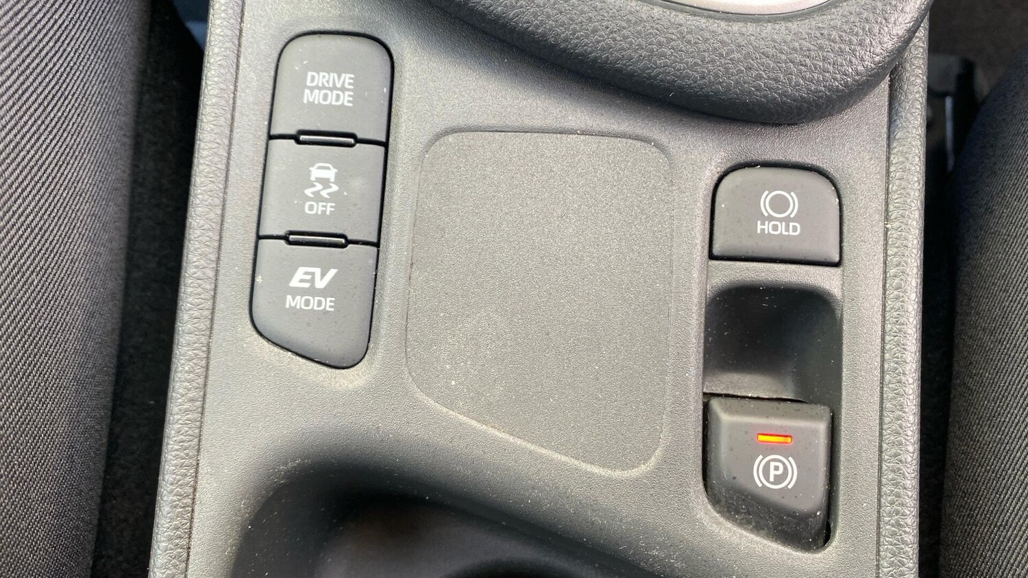 Used Toyota Yaris 2024 for sale - 76743093: Photo 39