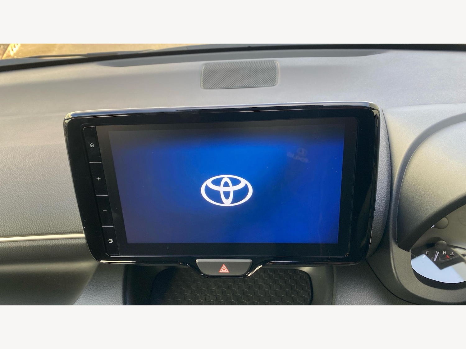 Used Toyota Yaris 2024 for sale - 76743093: Photo 9