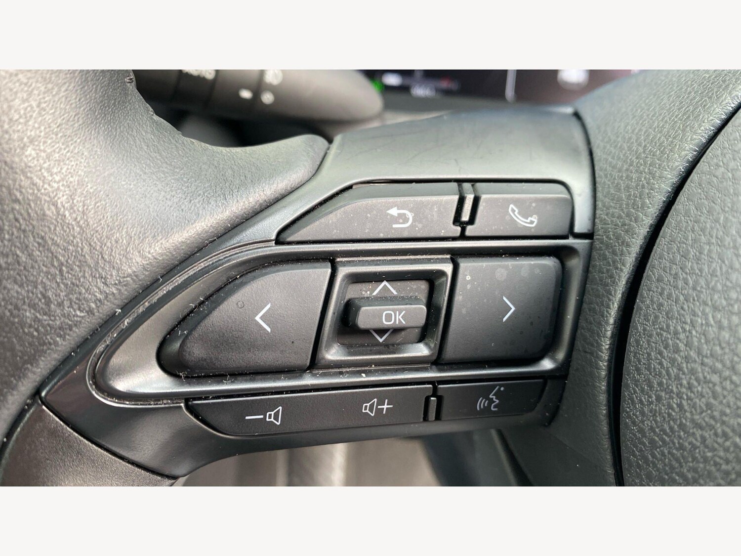 Used Toyota Yaris Cross 2024 for sale - 77737055: Photo 30