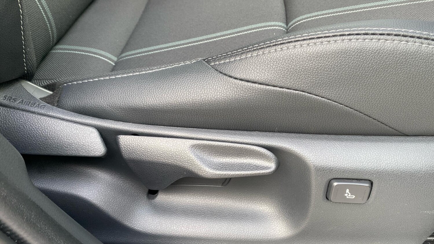 Used Toyota Yaris Cross 2024 for sale - 77737055: Photo 41