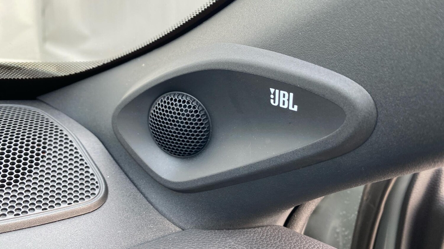 Used Toyota Yaris Cross 2024 for sale - 77737055: Photo 49