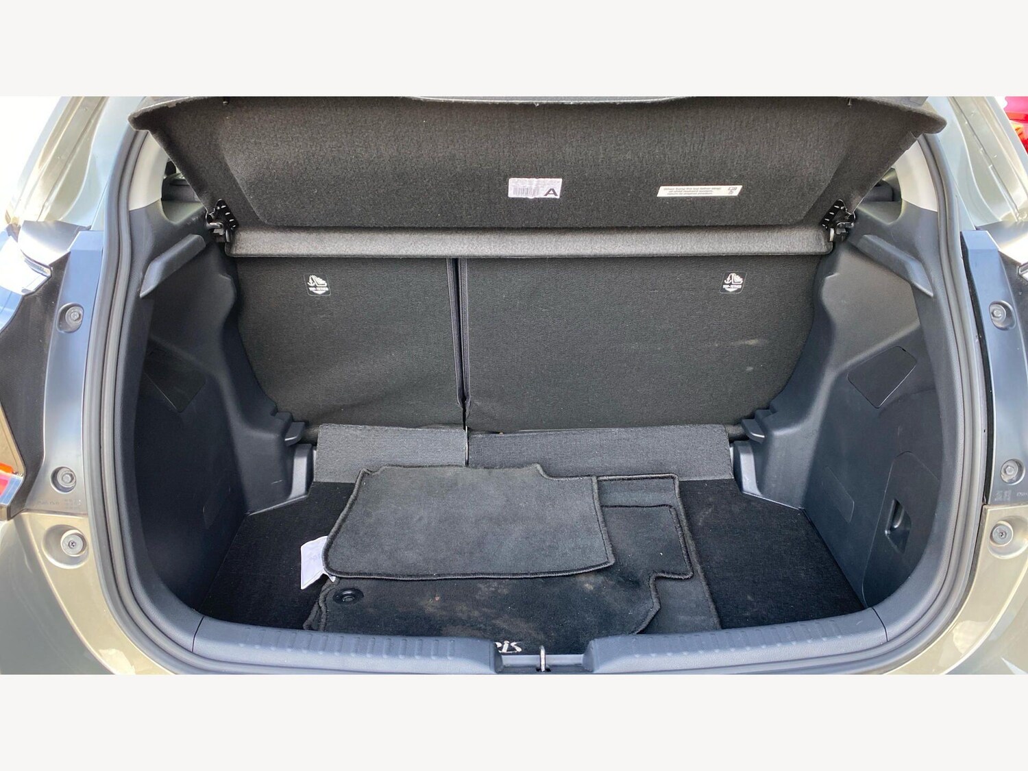 Used Toyota Yaris for sale - 77724234: Photo 16