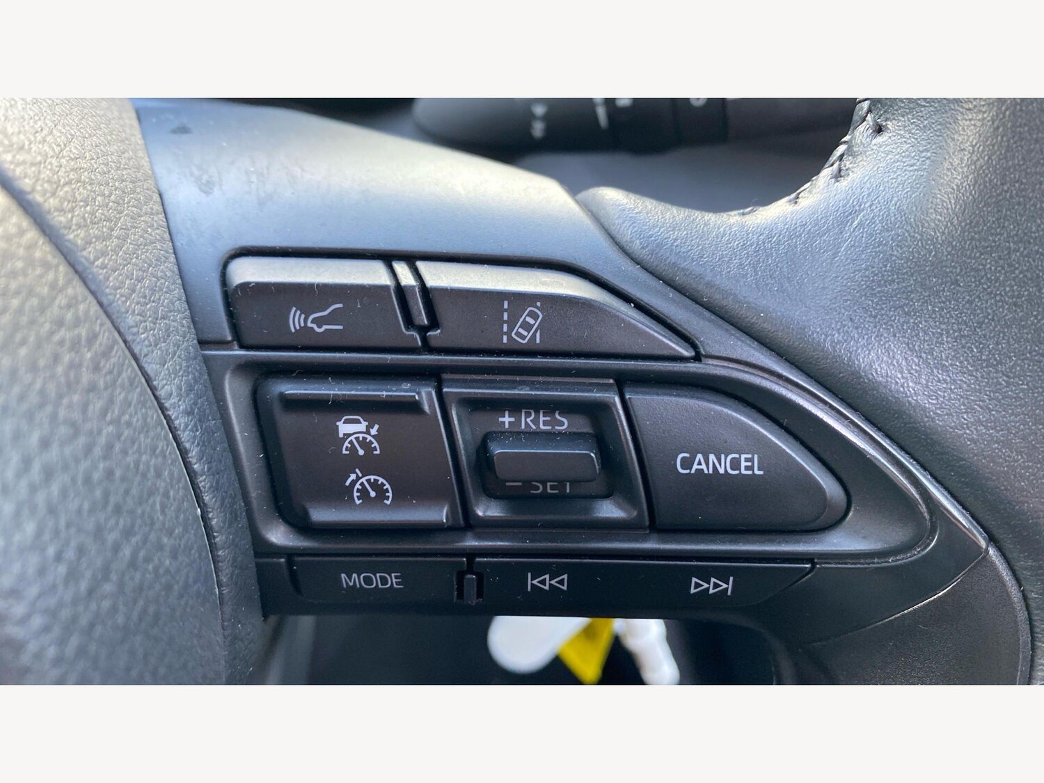 Used Toyota Yaris for sale - 77724234: Photo 31