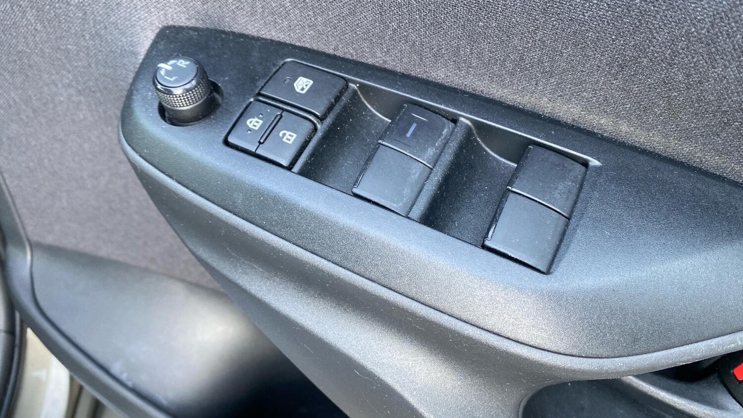 Used Toyota Yaris for sale - 77724234: Photo 39