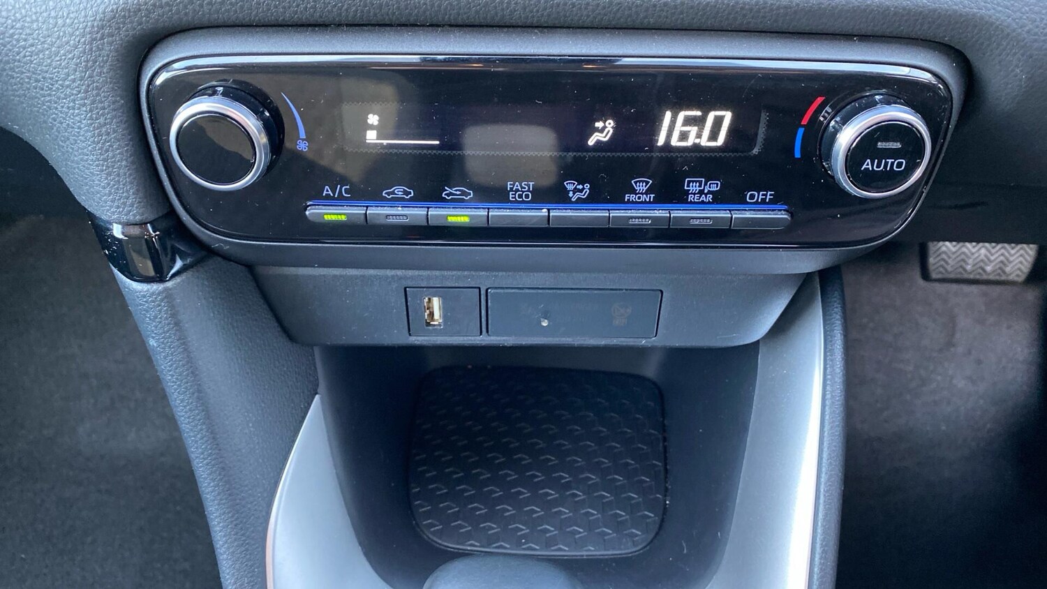 Used Toyota Yaris for sale - 77724234: Photo 42