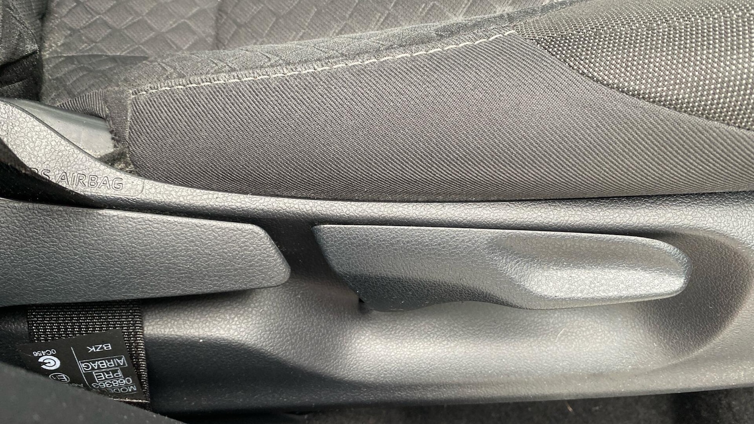 Used Toyota C-HR 2023 for sale - 77537138: Photo 38