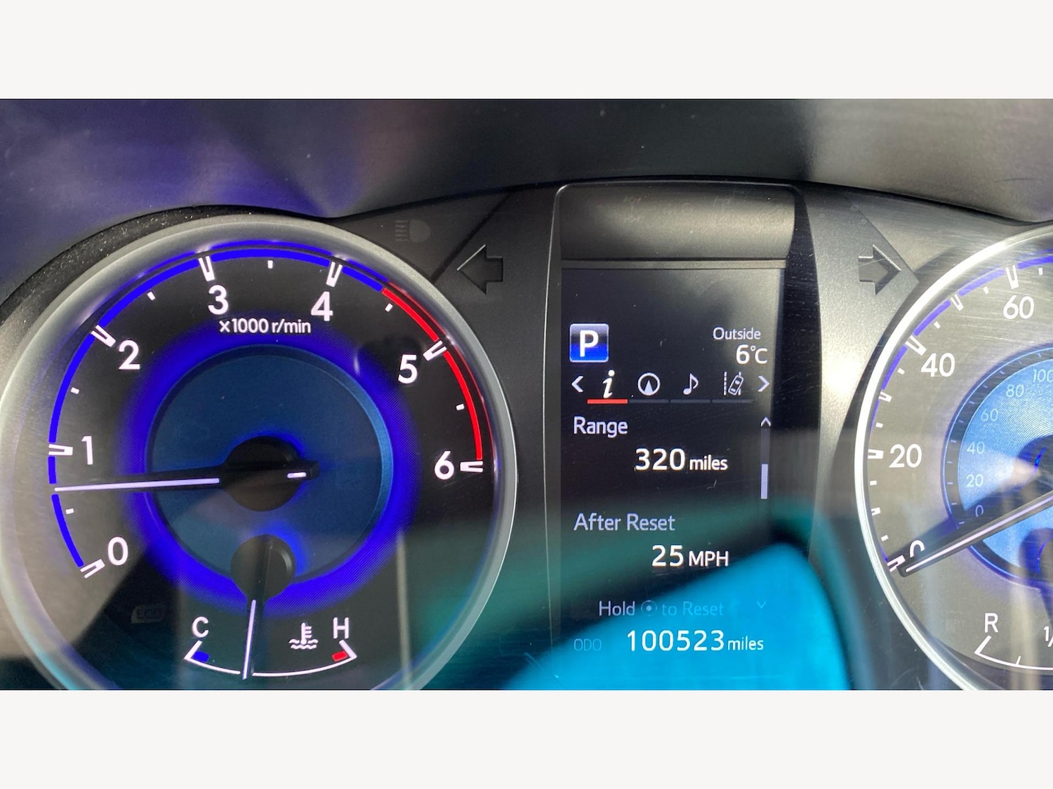 Used Toyota Hilux 2017 for sale - 77575124: Photo 11