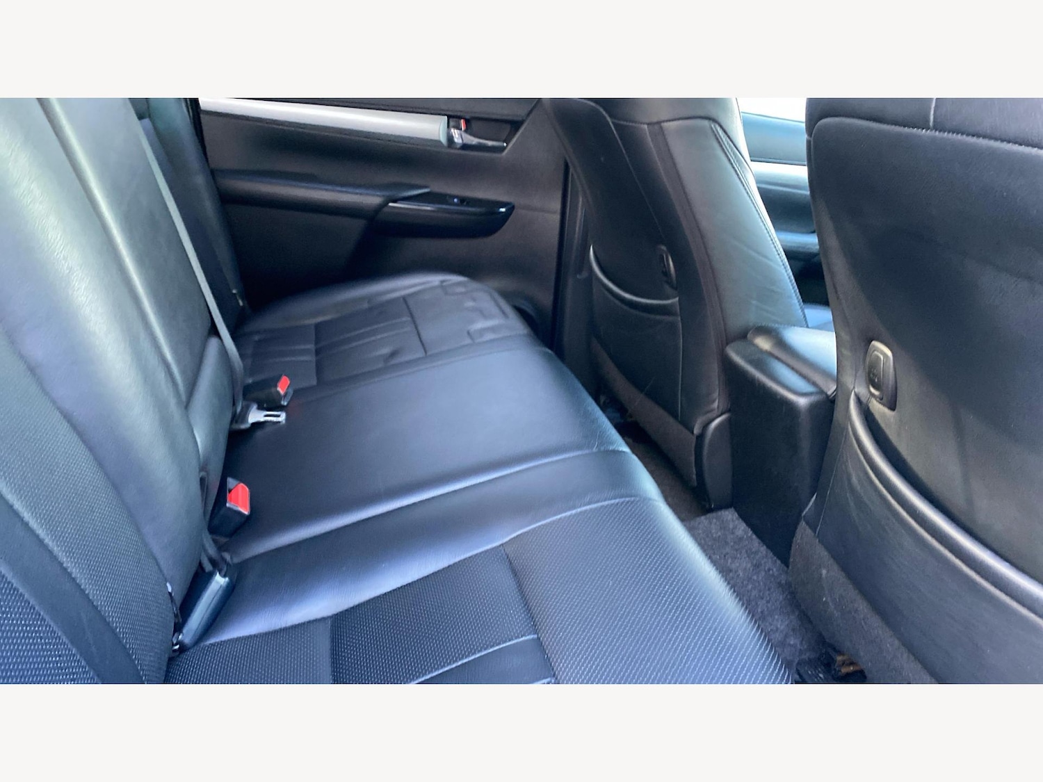 Used Toyota Hilux 2017 for sale - 77575124: Photo 14