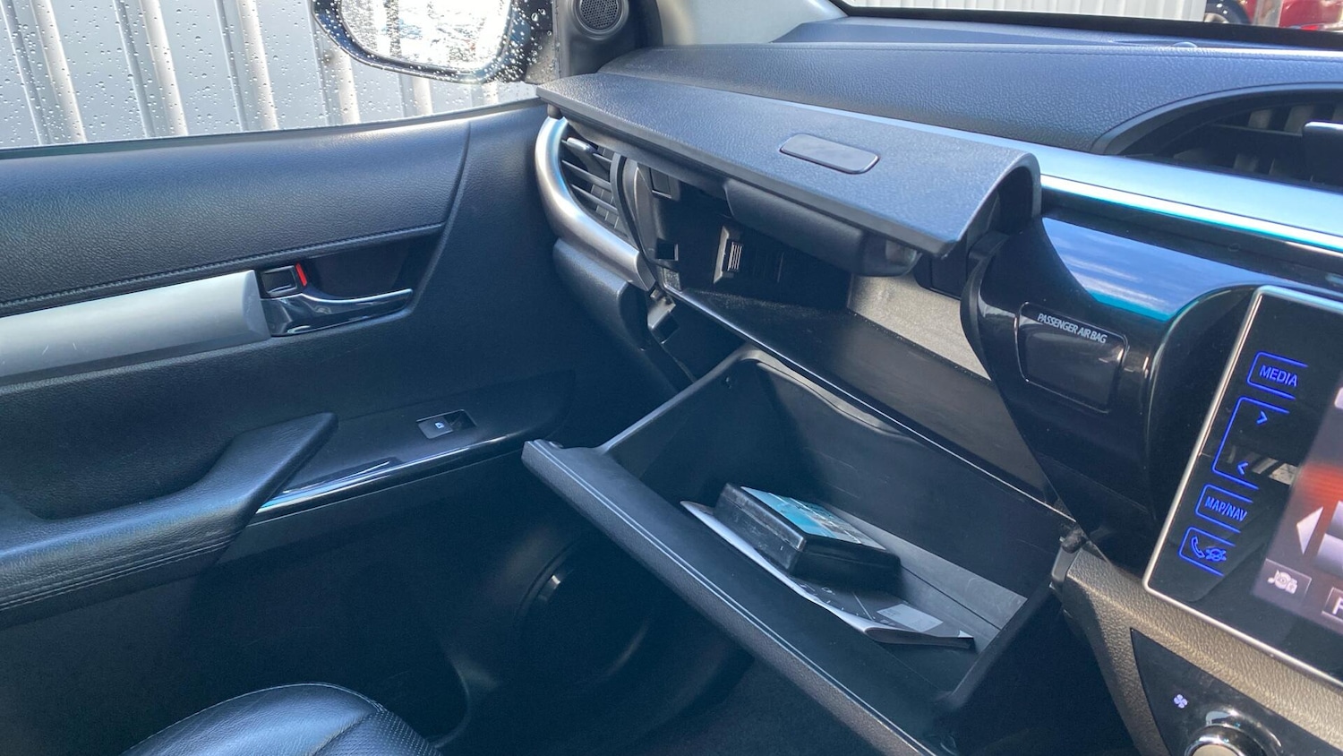 Used Toyota Hilux 2017 for sale - 77575124: Photo 46