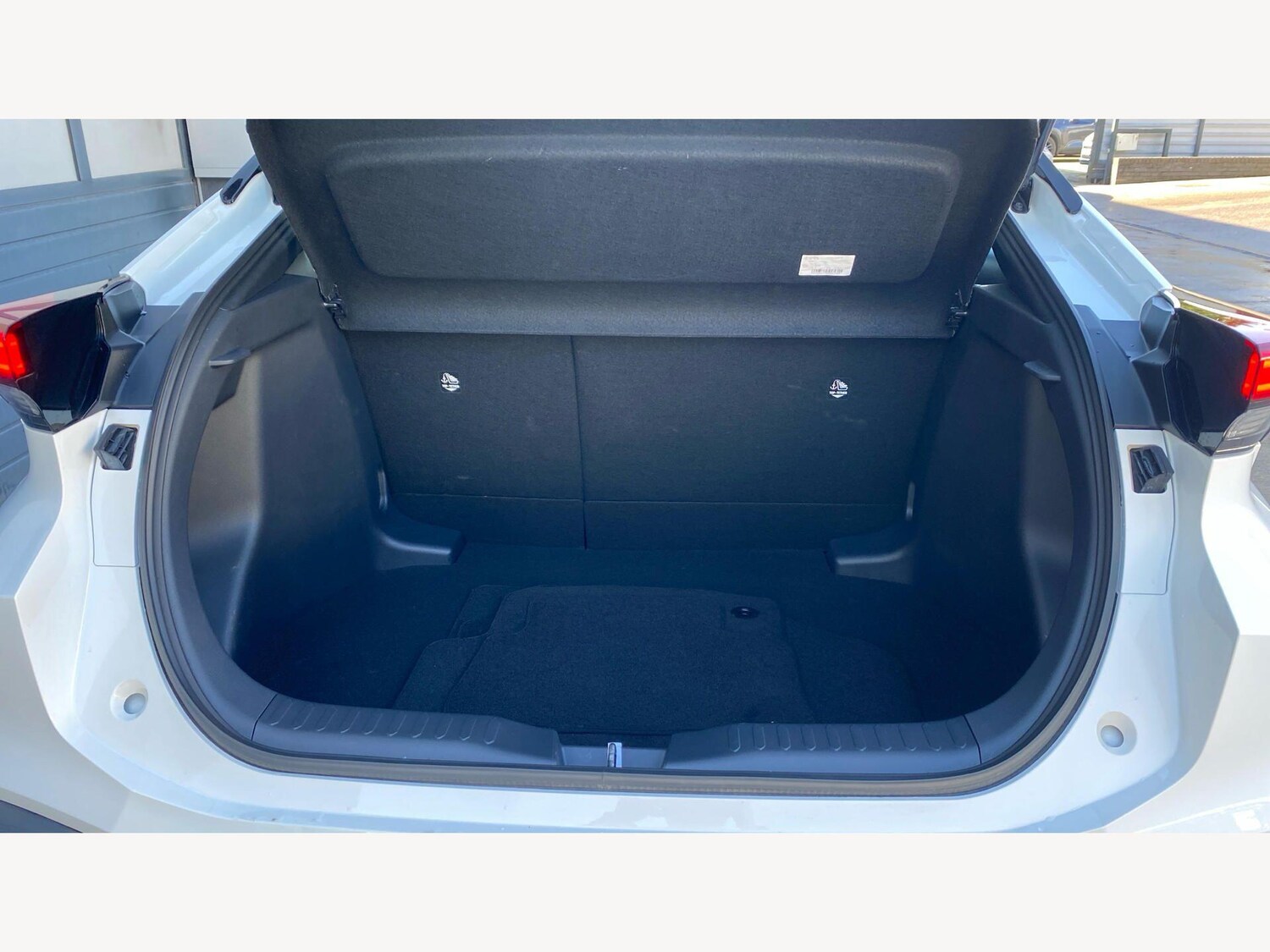 Used Toyota C-HR for sale - 77958083: Photo 16