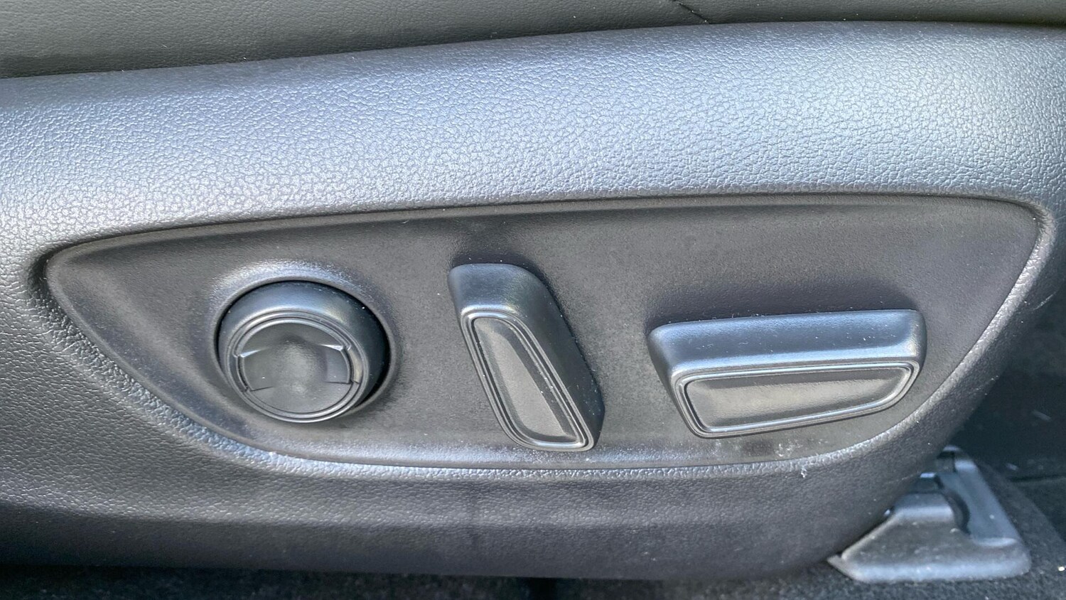 Used Toyota RAV4 for sale - 77175940: Photo 37