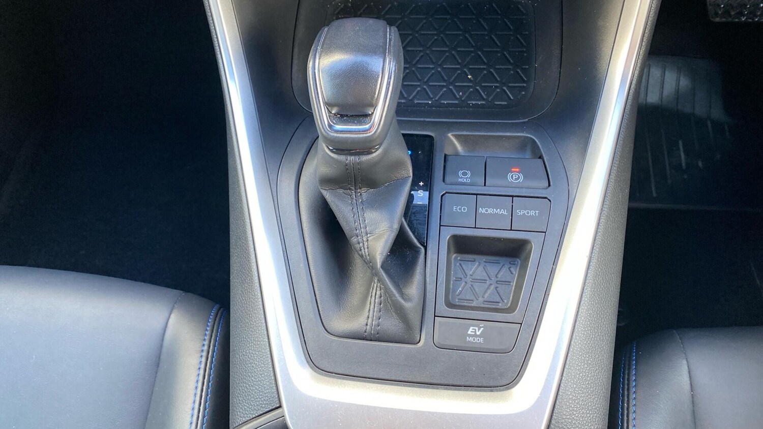 Used Toyota RAV4 for sale - 77175940: Photo 39