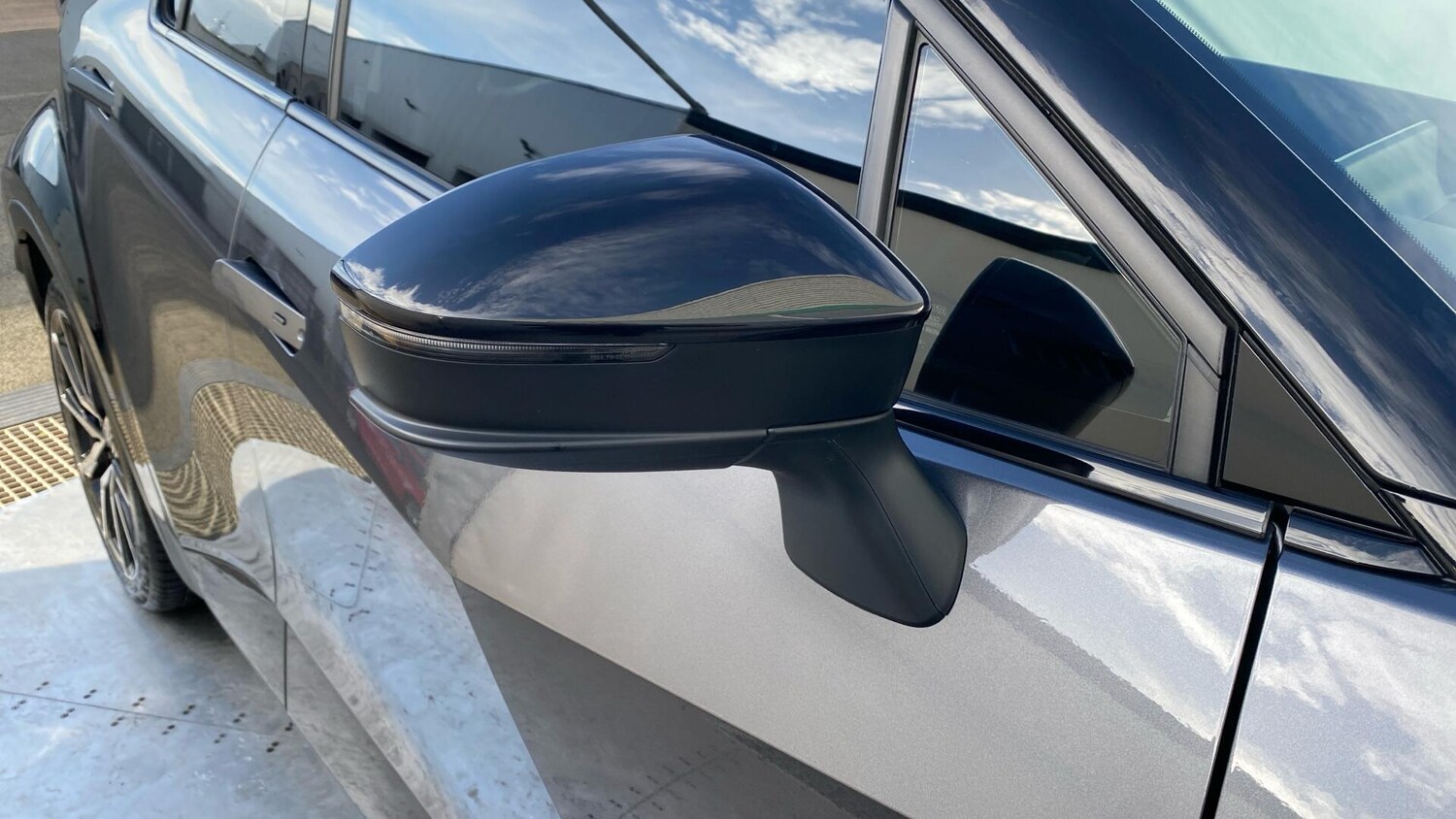 Used Toyota C-HR for sale - 77229961: Photo 35