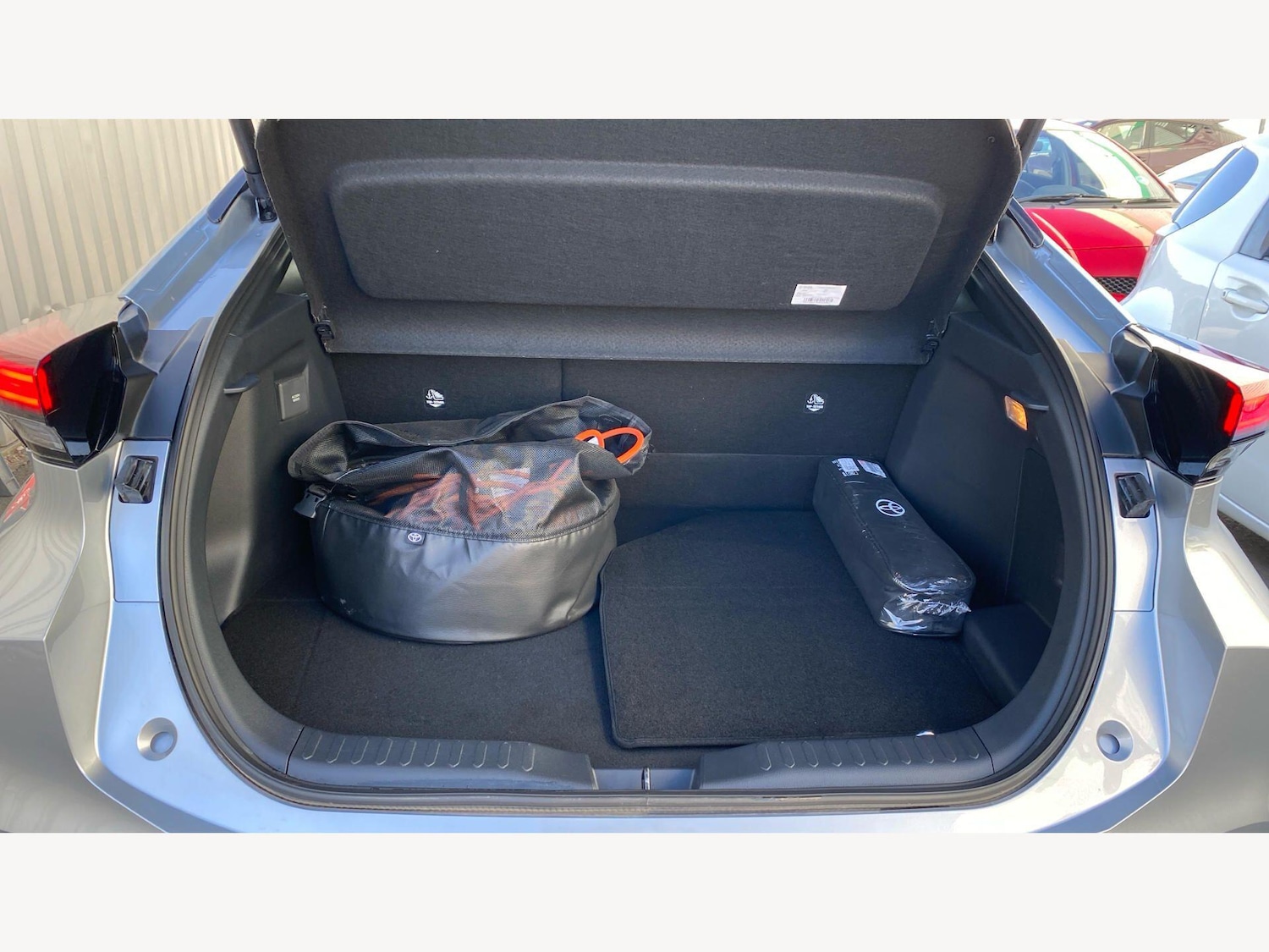 Used Toyota C-HR 2024 for sale - 78007258: Photo 16