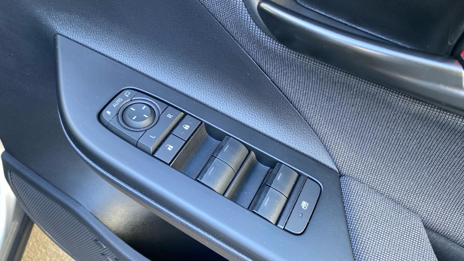 Used Toyota C-HR 2024 for sale - 78007258: Photo 41