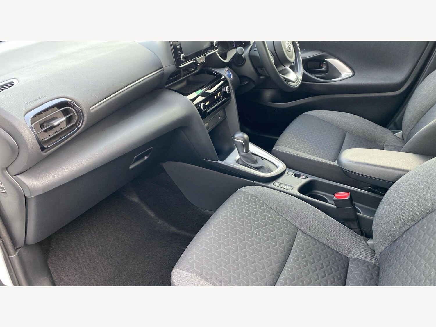 Used Toyota Yaris Cross 2023 for sale - 77783956: Photo 12