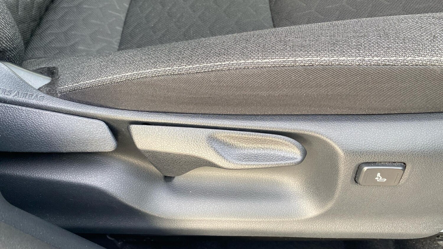 Used Toyota Yaris Cross 2023 for sale - 77783956: Photo 39