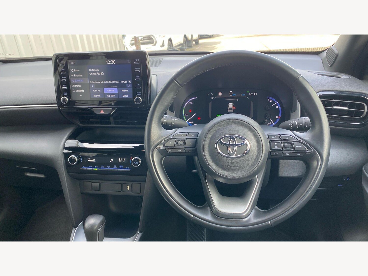 Used Toyota Yaris Cross 2023 for sale - 77783956: Photo 8