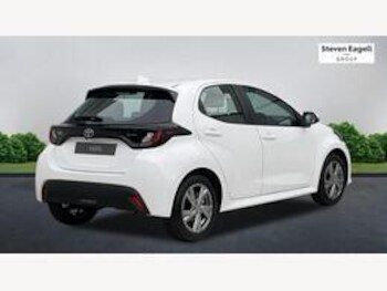 Used Toyota Yaris 2025 for sale - 77242720: Photo