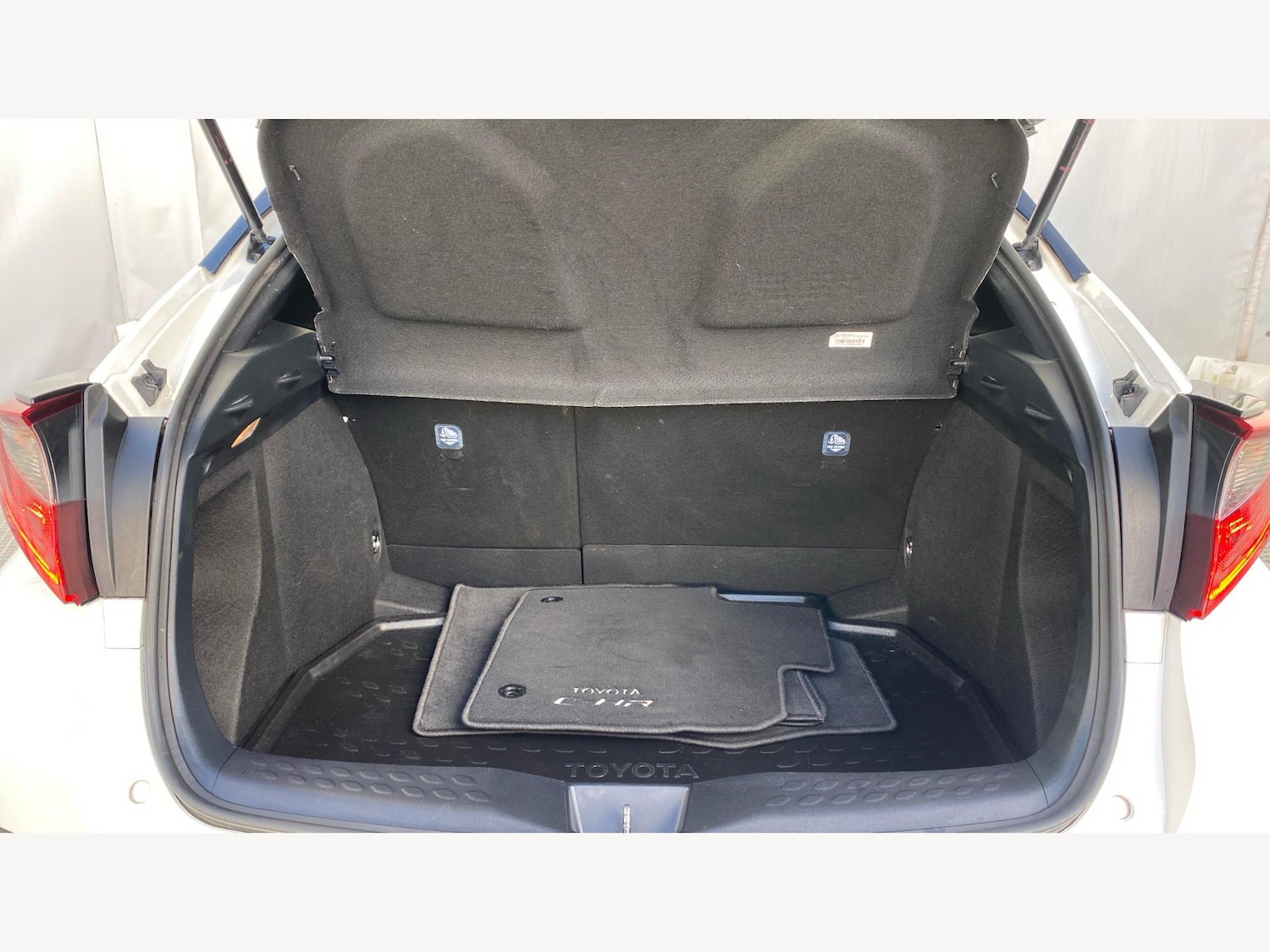 Used Toyota C-HR 2022 for sale - 76913751: Photo 16