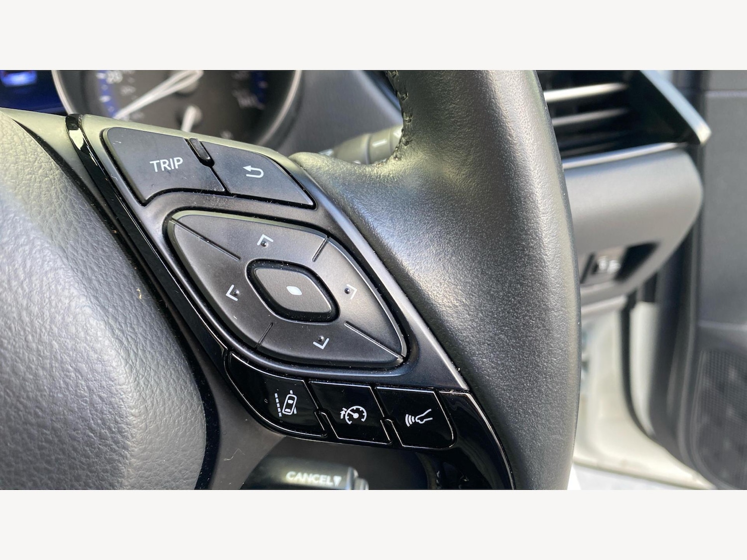 Used Toyota C-HR 2022 for sale - 76913751: Photo 32