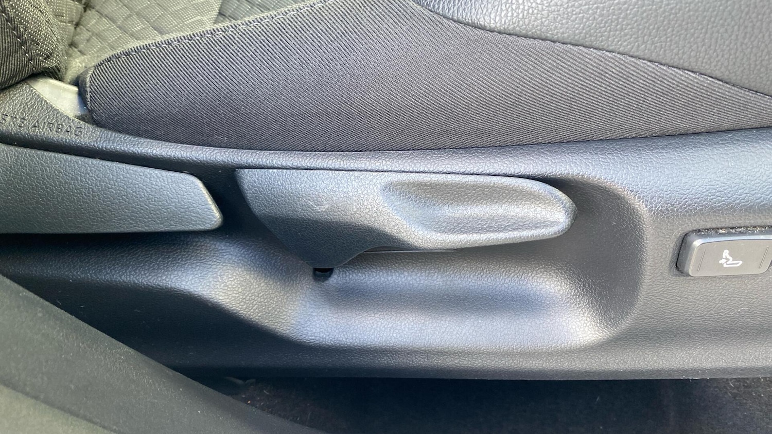 Used Toyota C-HR 2022 for sale - 76913751: Photo 39