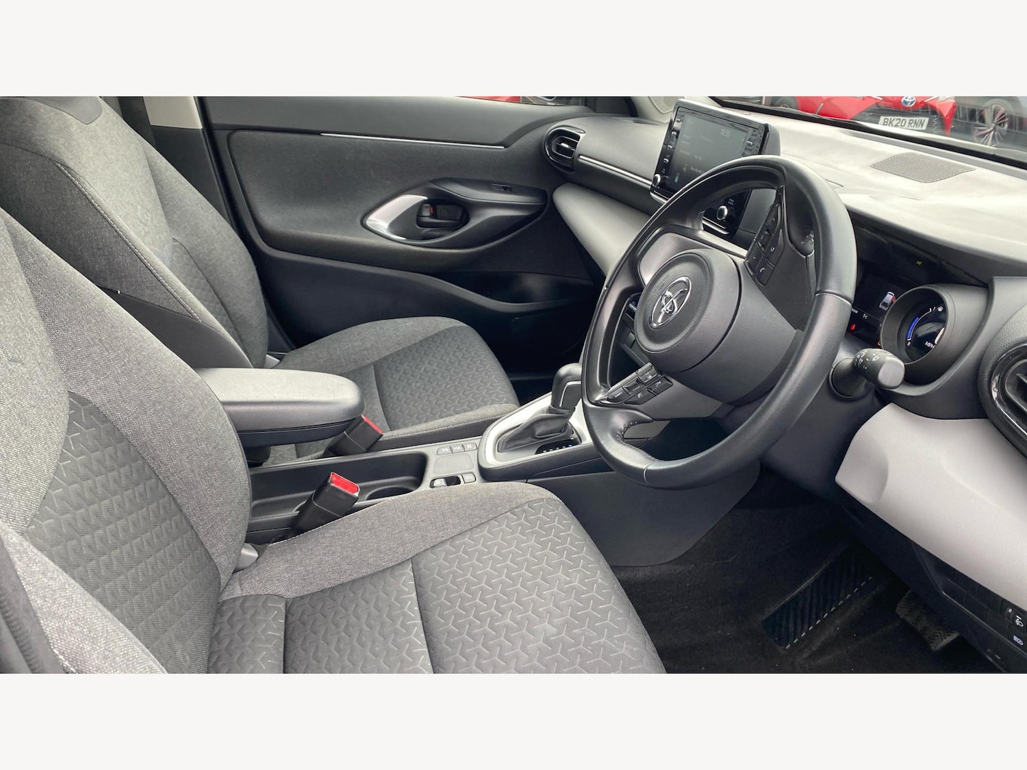 Used Toyota Yaris Cross 2022 for sale - 77237807: Photo 13