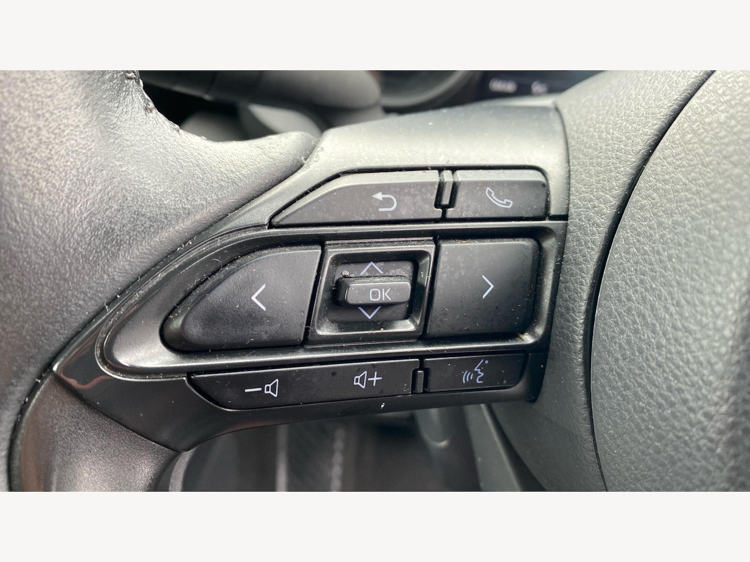 Used Toyota Yaris Cross 2022 for sale - 77237807: Photo 31