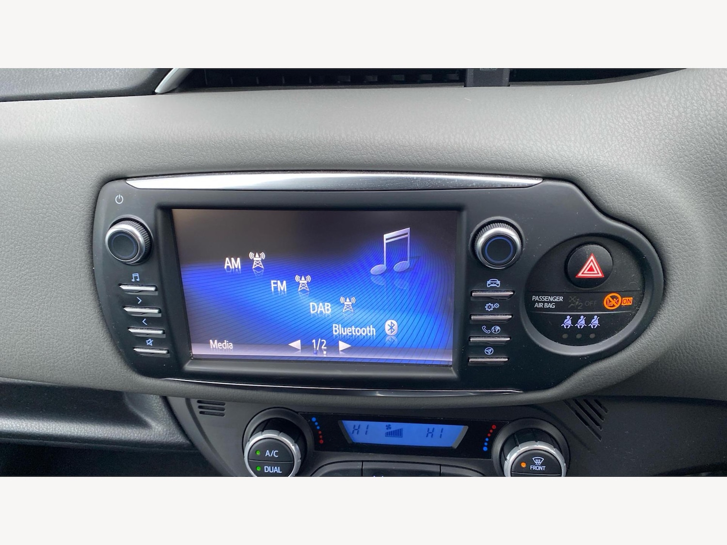 Used Toyota Yaris 2020 for sale - 77376850: Photo 27