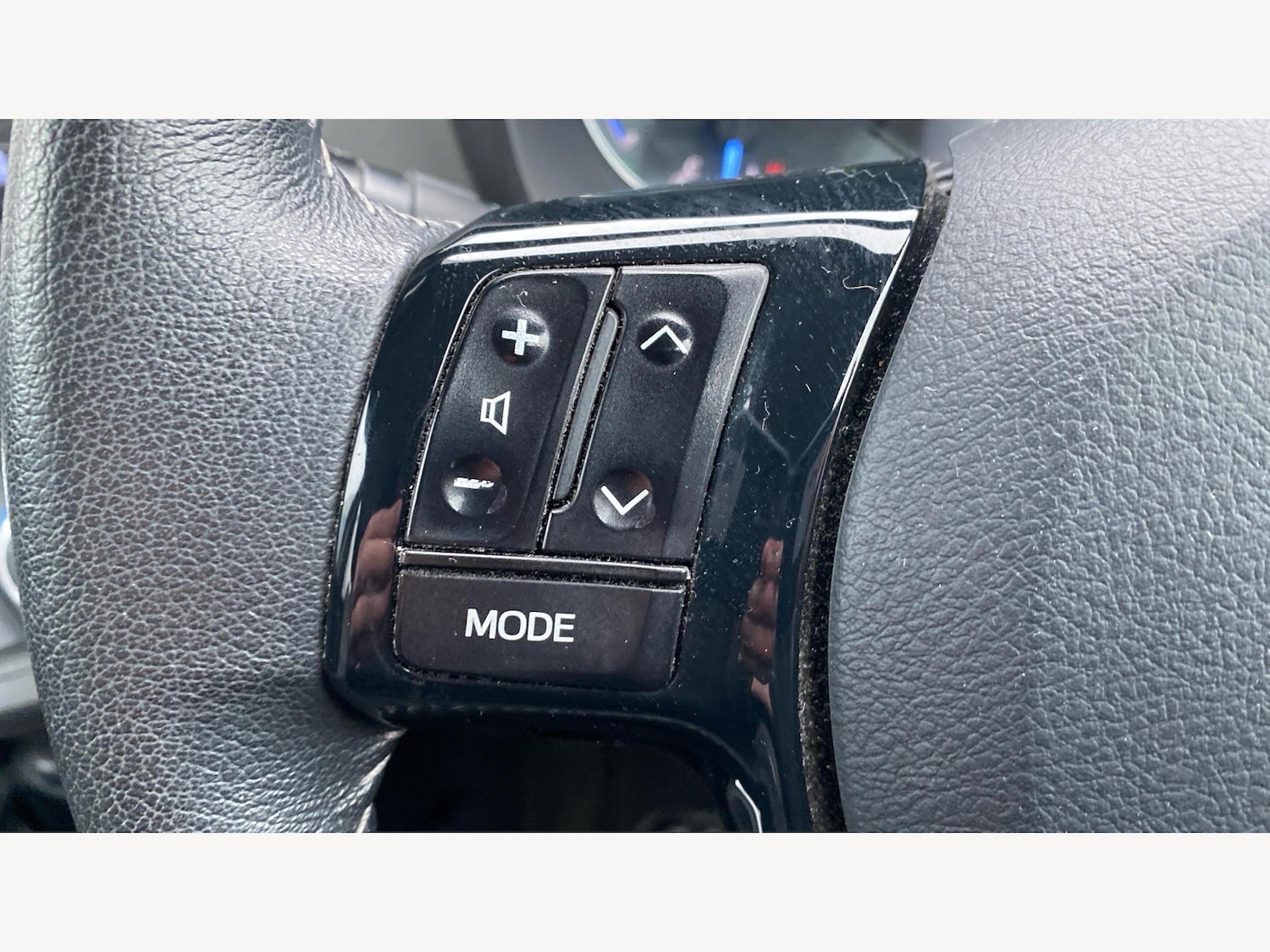 Used Toyota Yaris 2020 for sale - 77376850: Photo 29