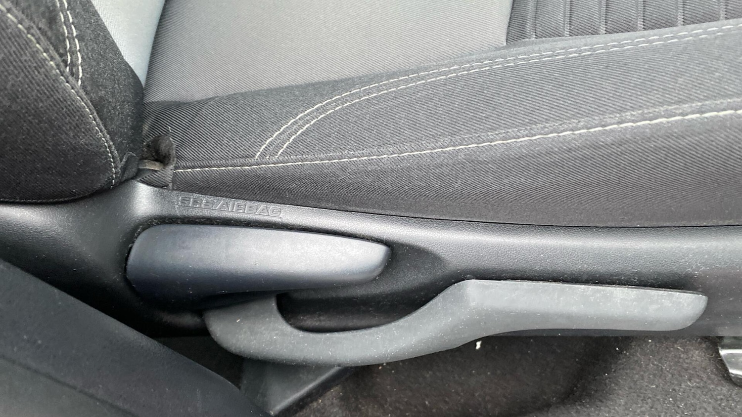 Used Toyota Yaris 2020 for sale - 77376850: Photo 35