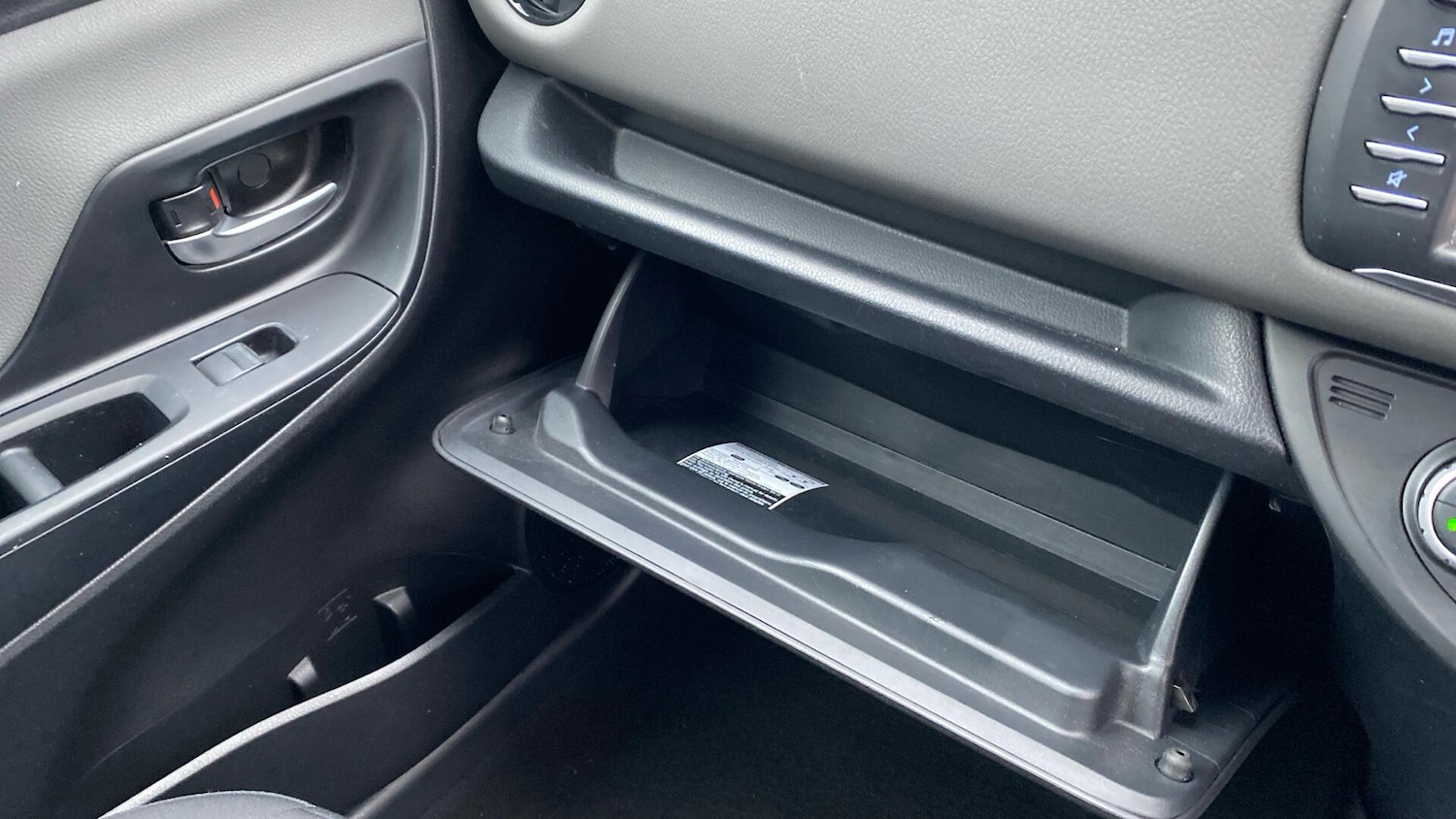 Used Toyota Yaris 2020 for sale - 77376850: Photo 42