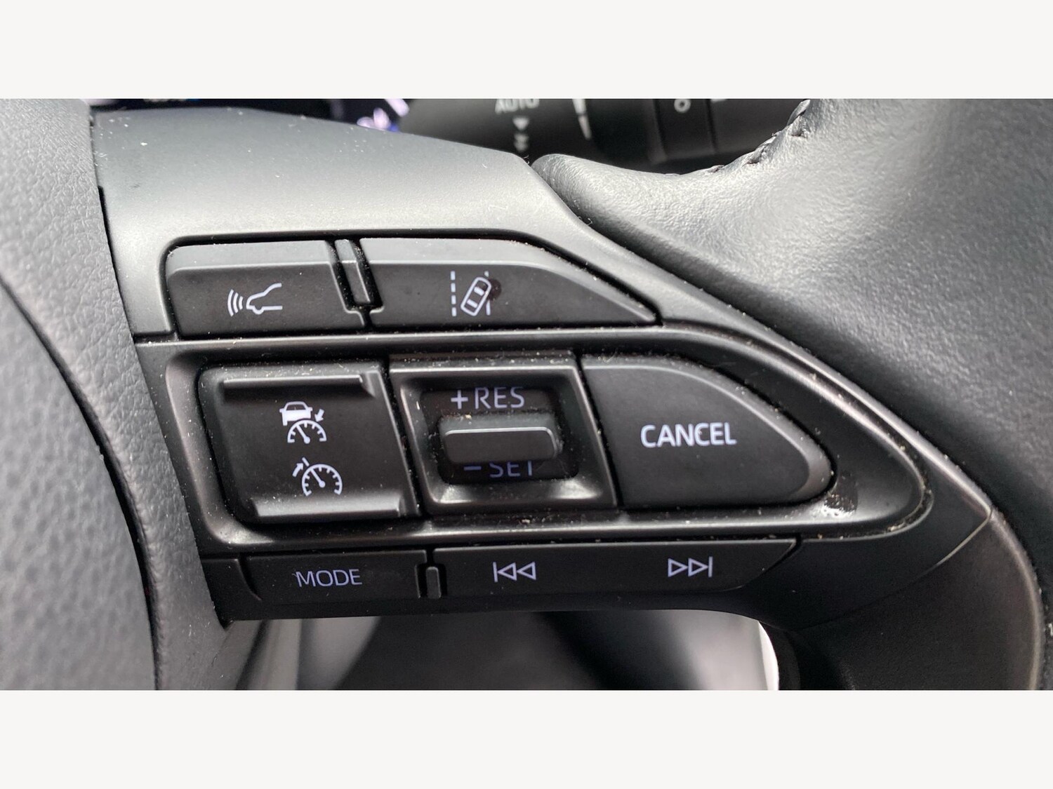 Used Toyota Yaris Cross for sale - 77574538: Photo 31