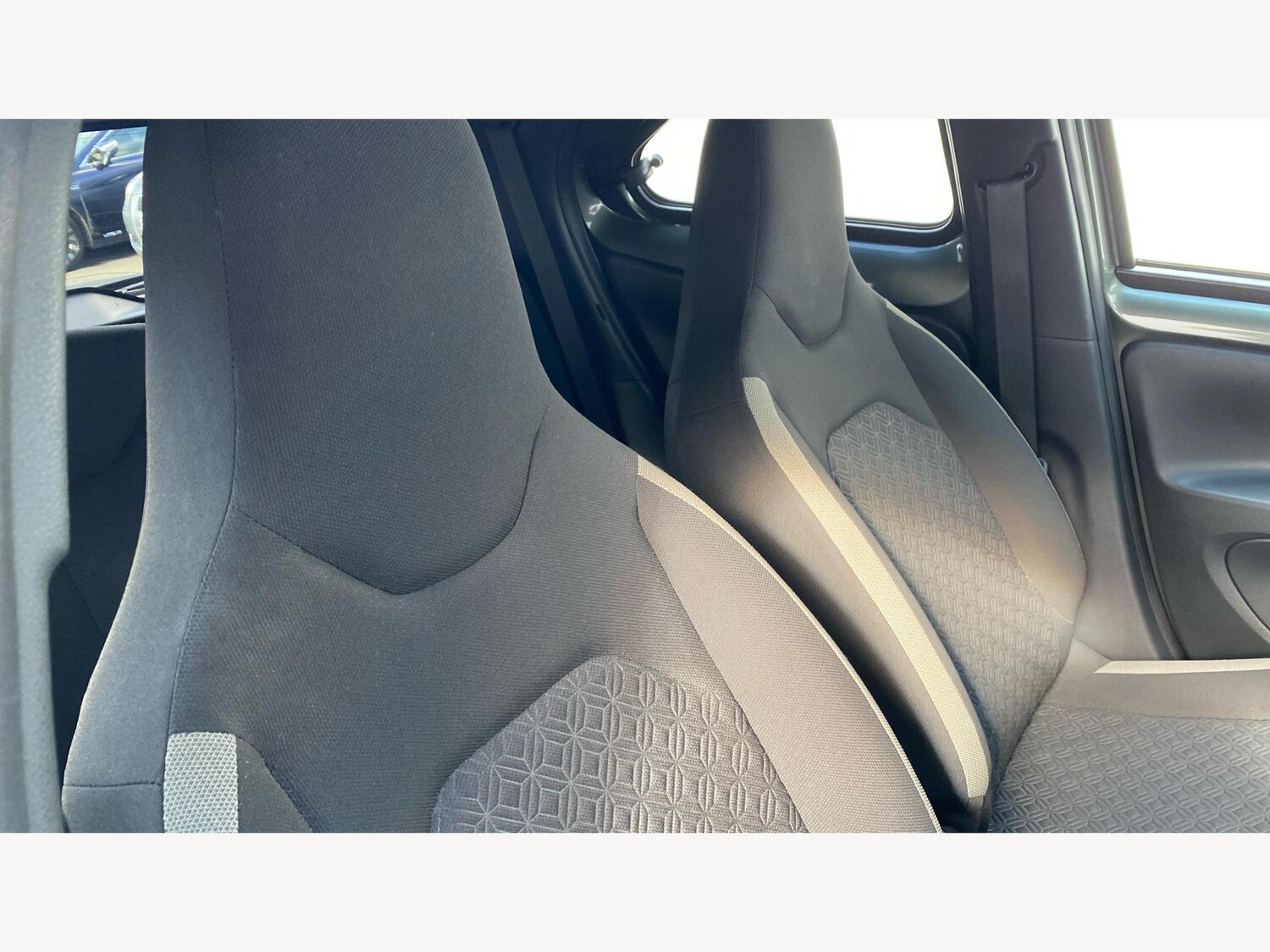 Used Toyota Aygo X 2022 for sale - 75906090: Photo 34