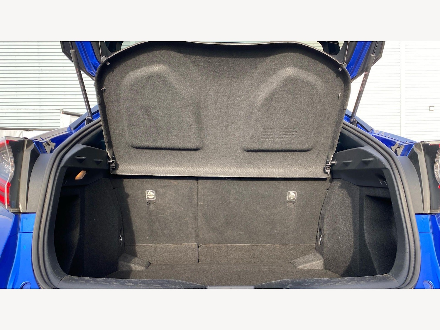 Used Toyota C-HR 2018 for sale - 77994155: Photo 16