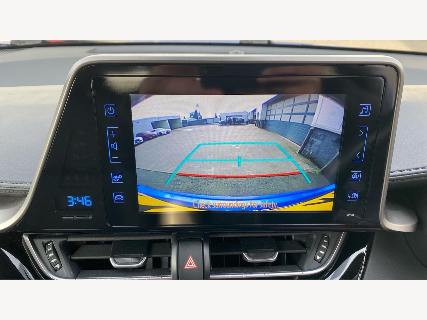 Used Toyota C-HR 2018 for sale - 77994155: Photo 30