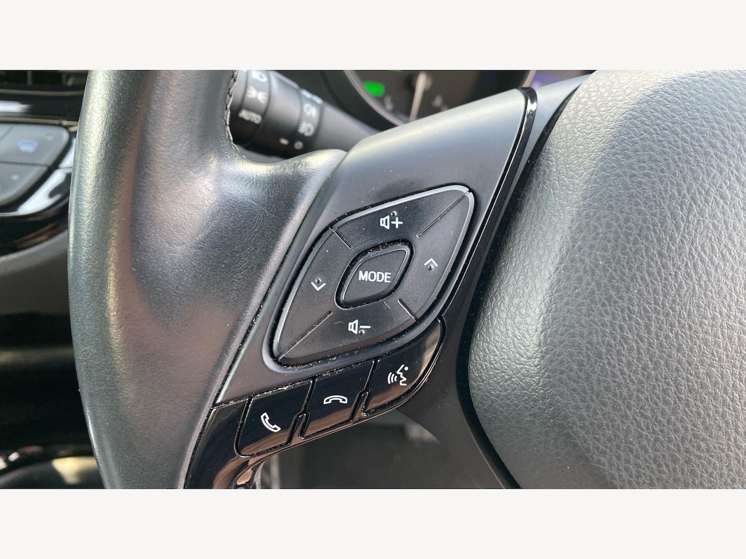 Used Toyota C-HR 2018 for sale - 77994155: Photo 31