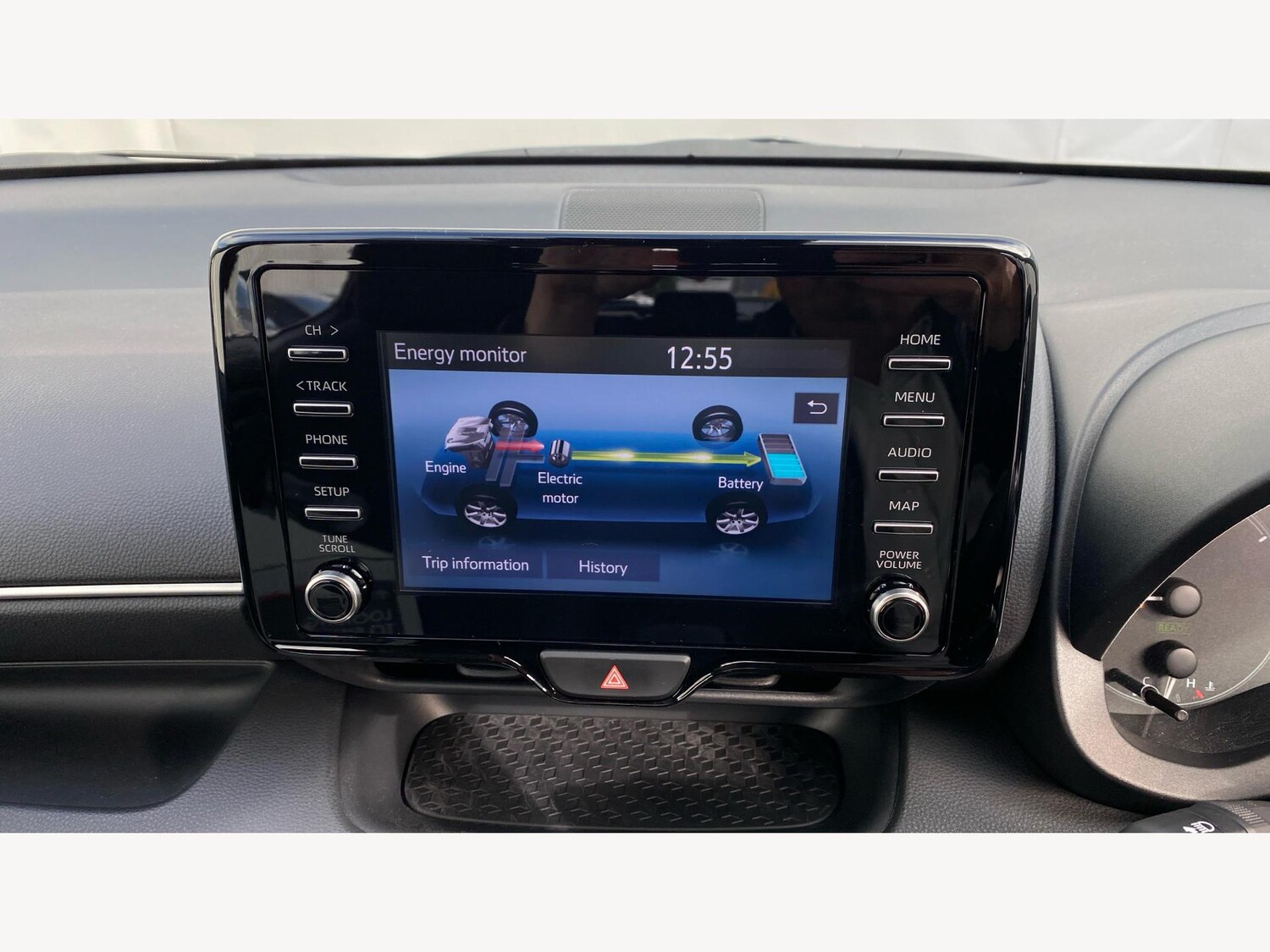 Used Toyota Yaris 2023 for sale - 76457644: Photo 24