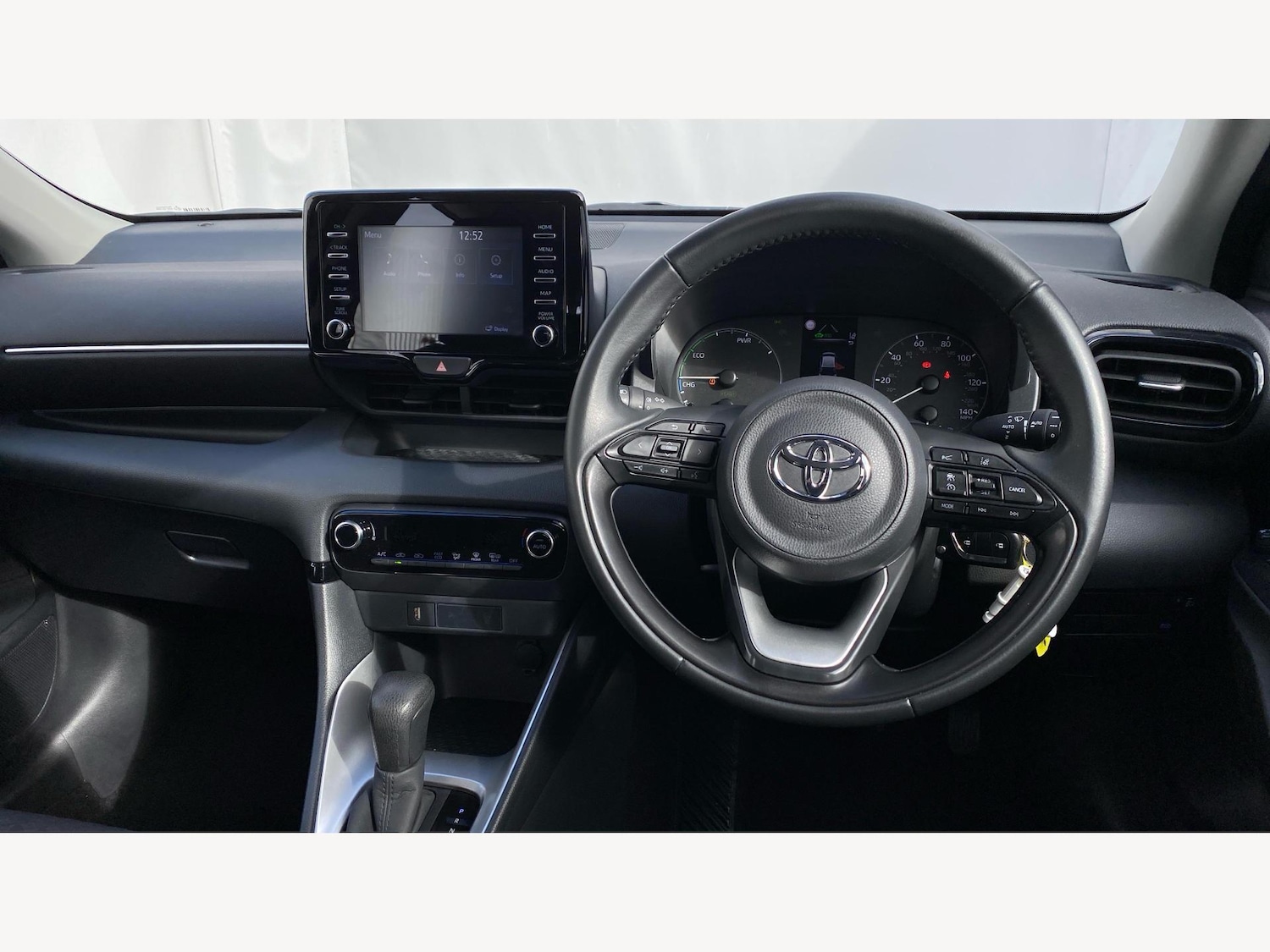 Used Toyota Yaris 2023 for sale - 76457644: Photo 8