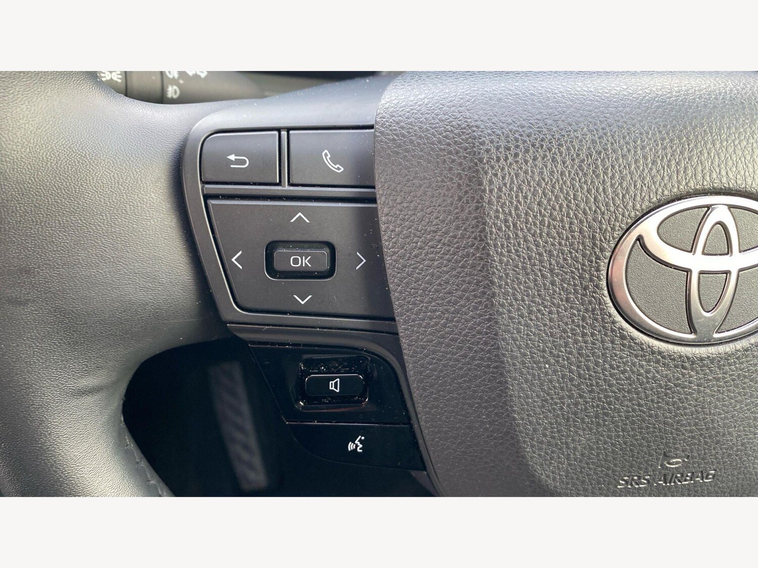 Used Toyota C-HR 2025 for sale - 77768719: Photo 31