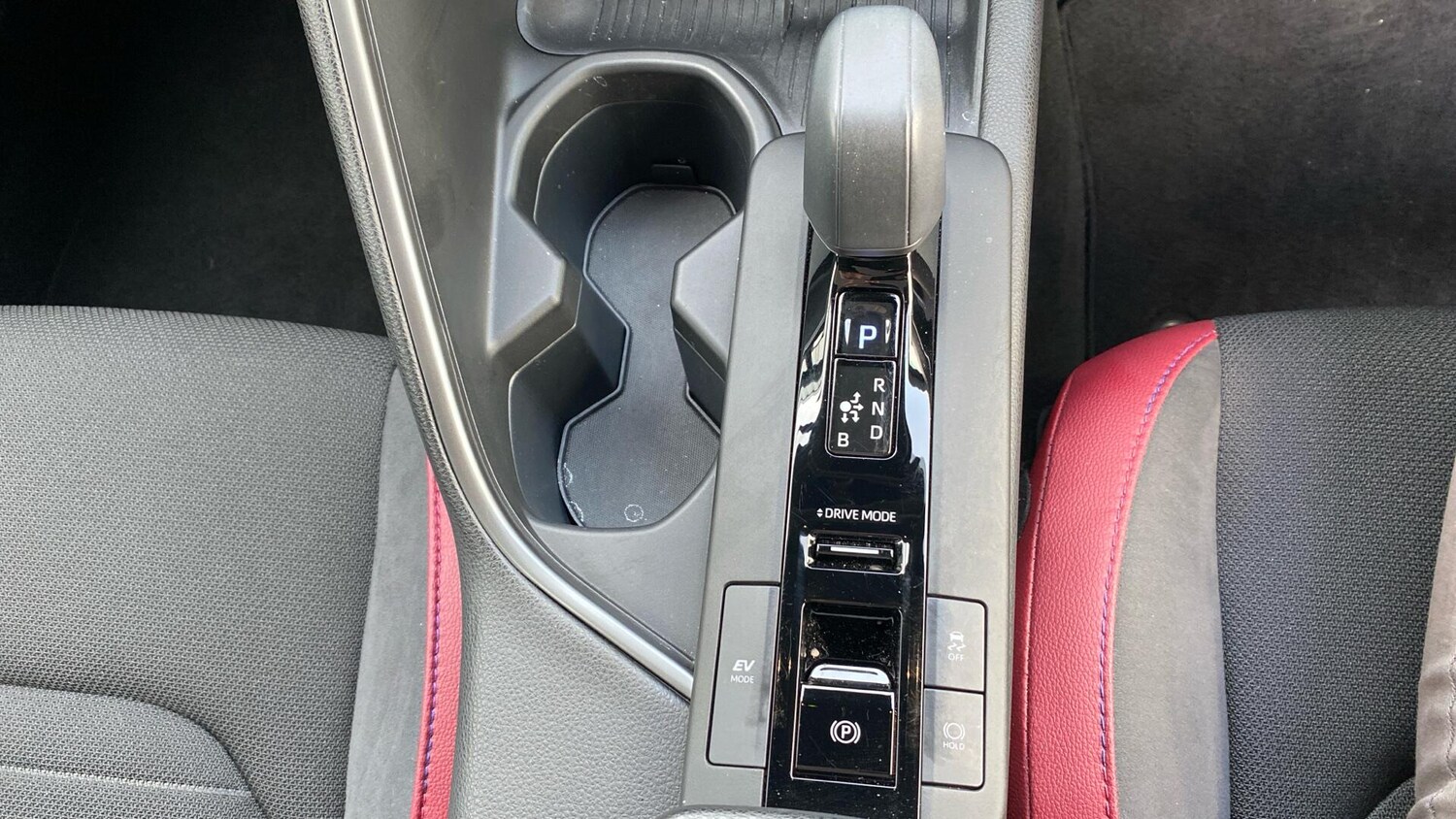 Used Toyota C-HR 2025 for sale - 77768719: Photo 45