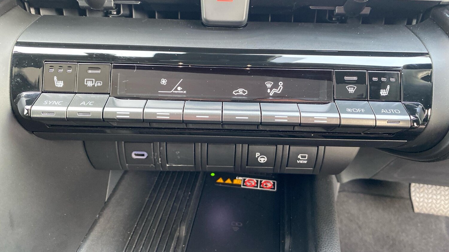 Used Toyota C-HR 2025 for sale - 77768719: Photo 47