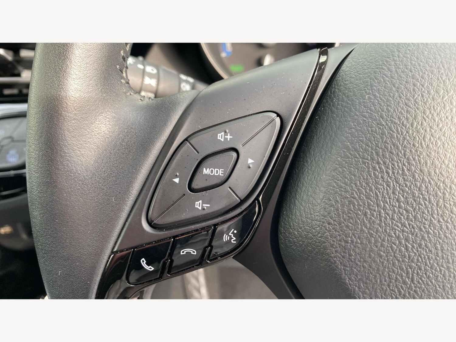 Used Toyota C-HR 2023 for sale - 76399343: Photo 31