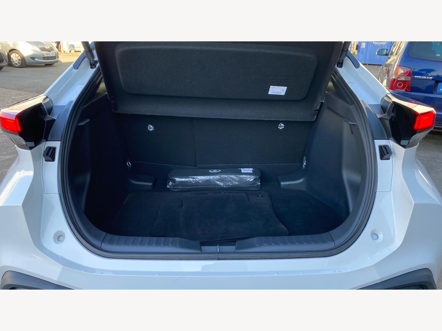 Used Toyota C-HR for sale - 77496360: Photo 16