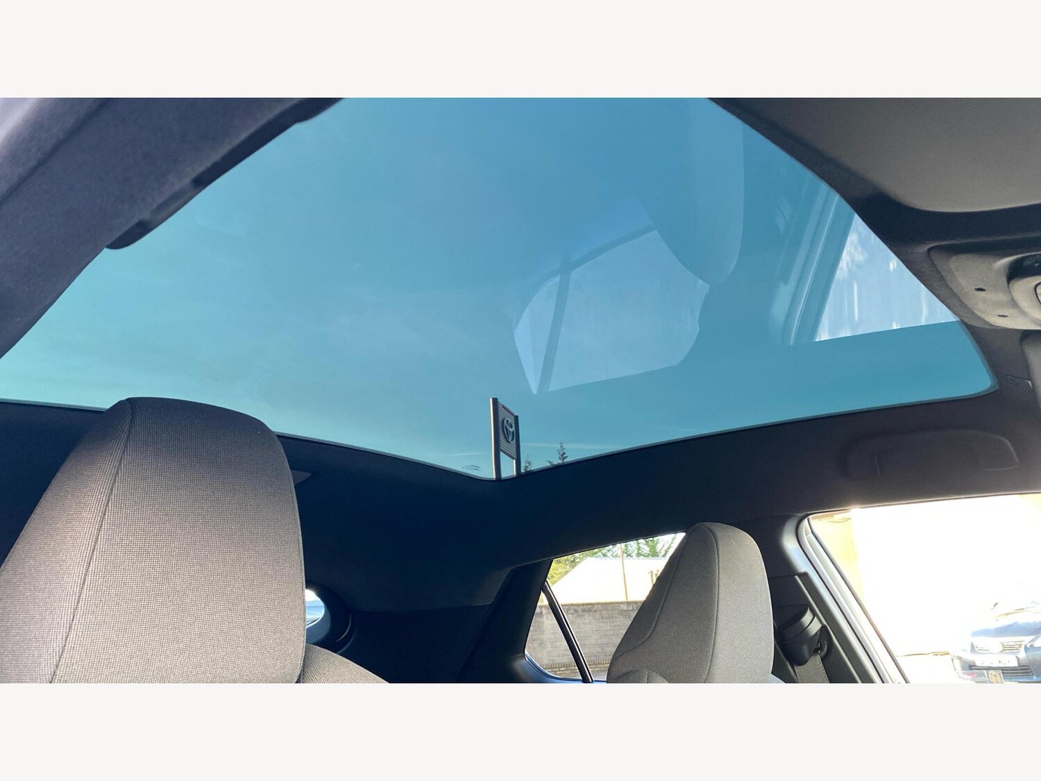 Used Toyota C-HR for sale - 77496360: Photo 22