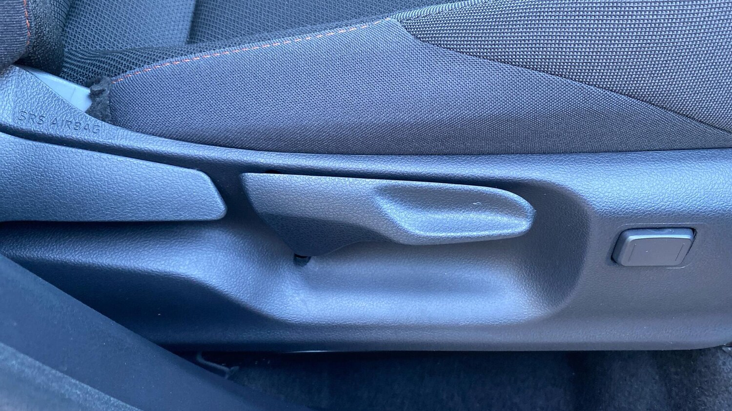 Used Toyota C-HR for sale - 77496360: Photo 40