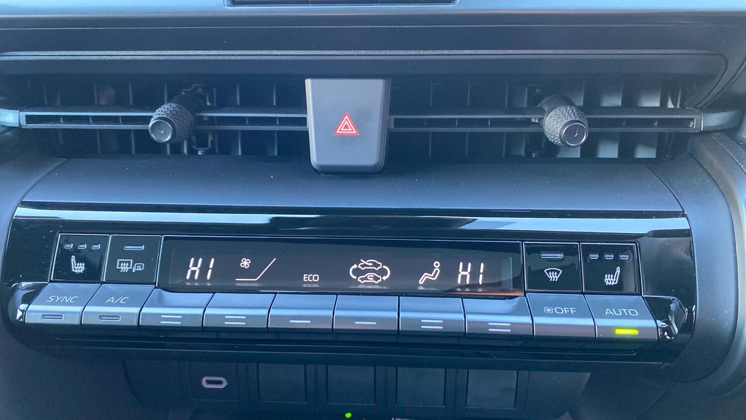 Used Toyota C-HR for sale - 77496360: Photo 45