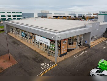 Used Toyota C-HR 2023 for sale - 78374847: Photo