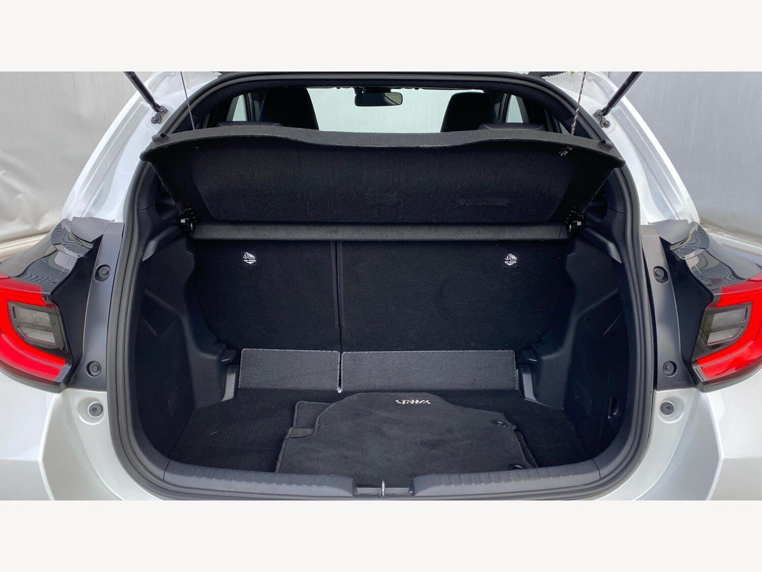 Used Toyota Yaris for sale - 77722697: Photo 16