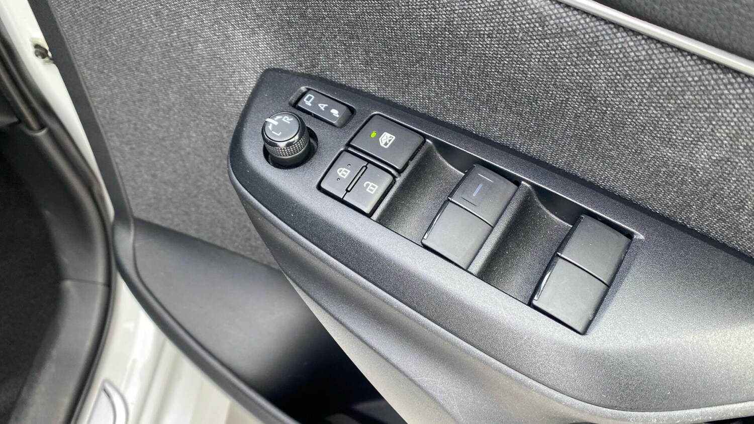 Used Toyota Yaris for sale - 77722697: Photo 40